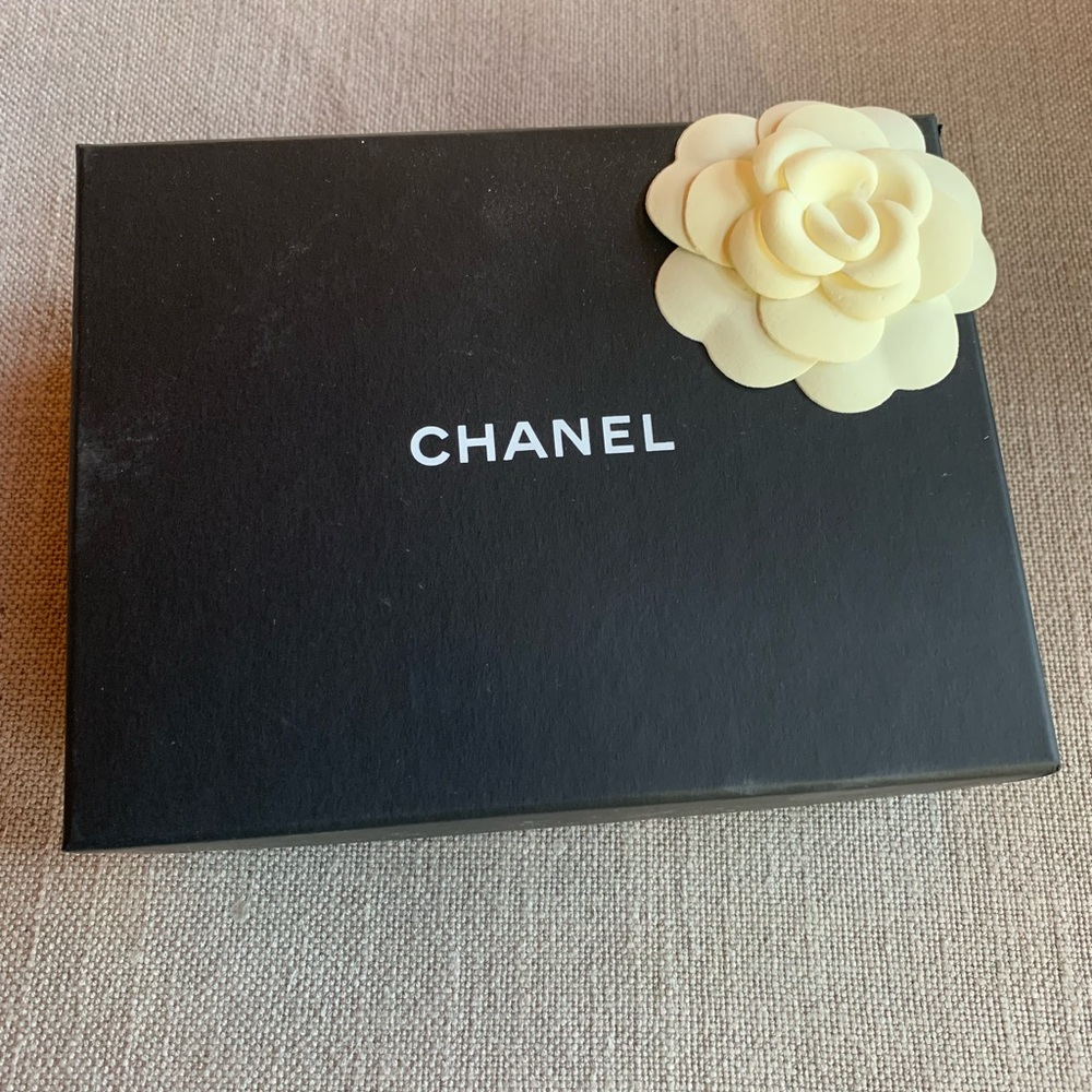 7 x 5.5 inch Chanel box